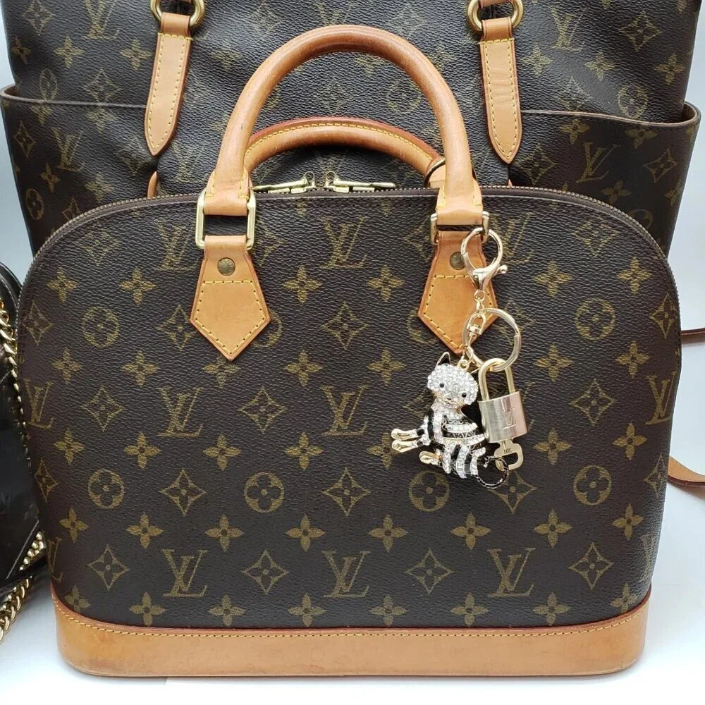 LV Gold Padlock 🔑 Authentic Louis Vuitton Charm + Unbranded Cat Keychain